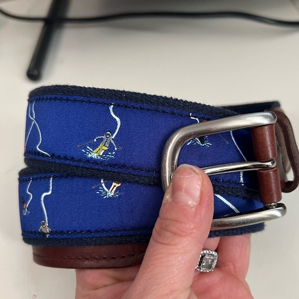 The Belted Cow | Made in Maine Blue Brown‎ Skiing Print Sz 34/35